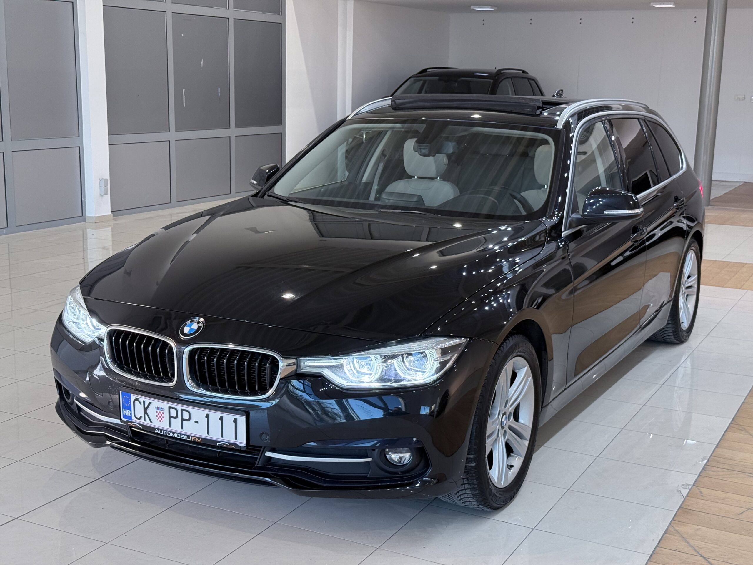 BMW 318d Touring "Sport"