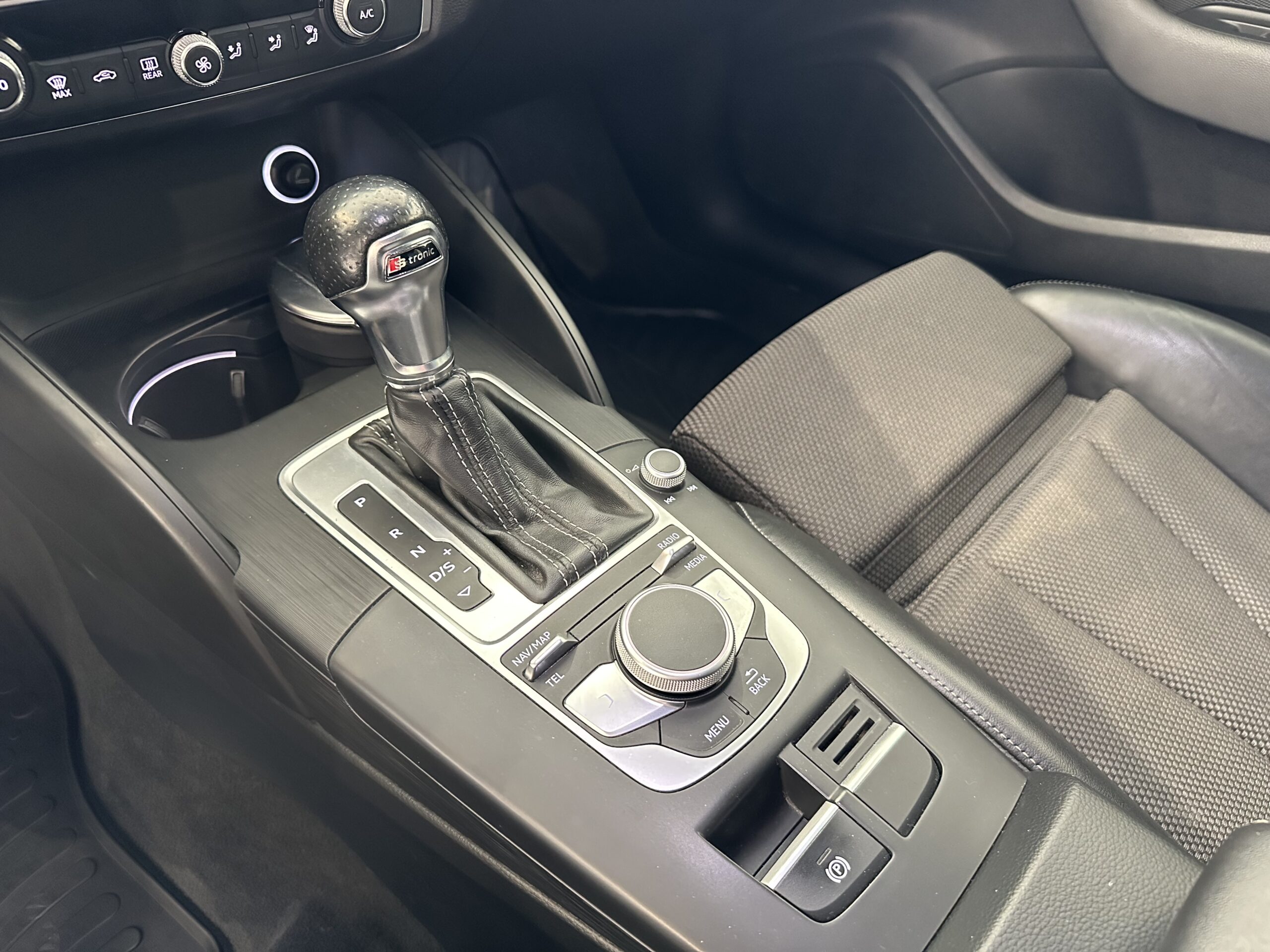 AUDI A3 2,0 TDI LIM. - Slika 9