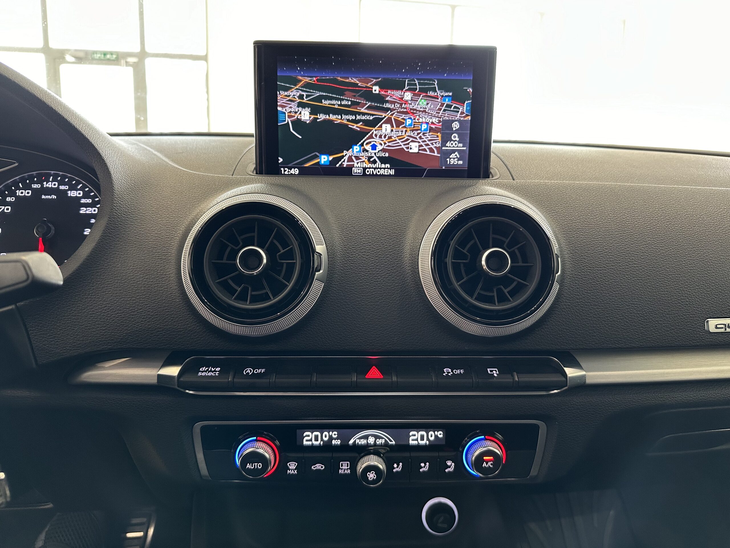 AUDI A3 2,0 TDI LIM. - Slika 10