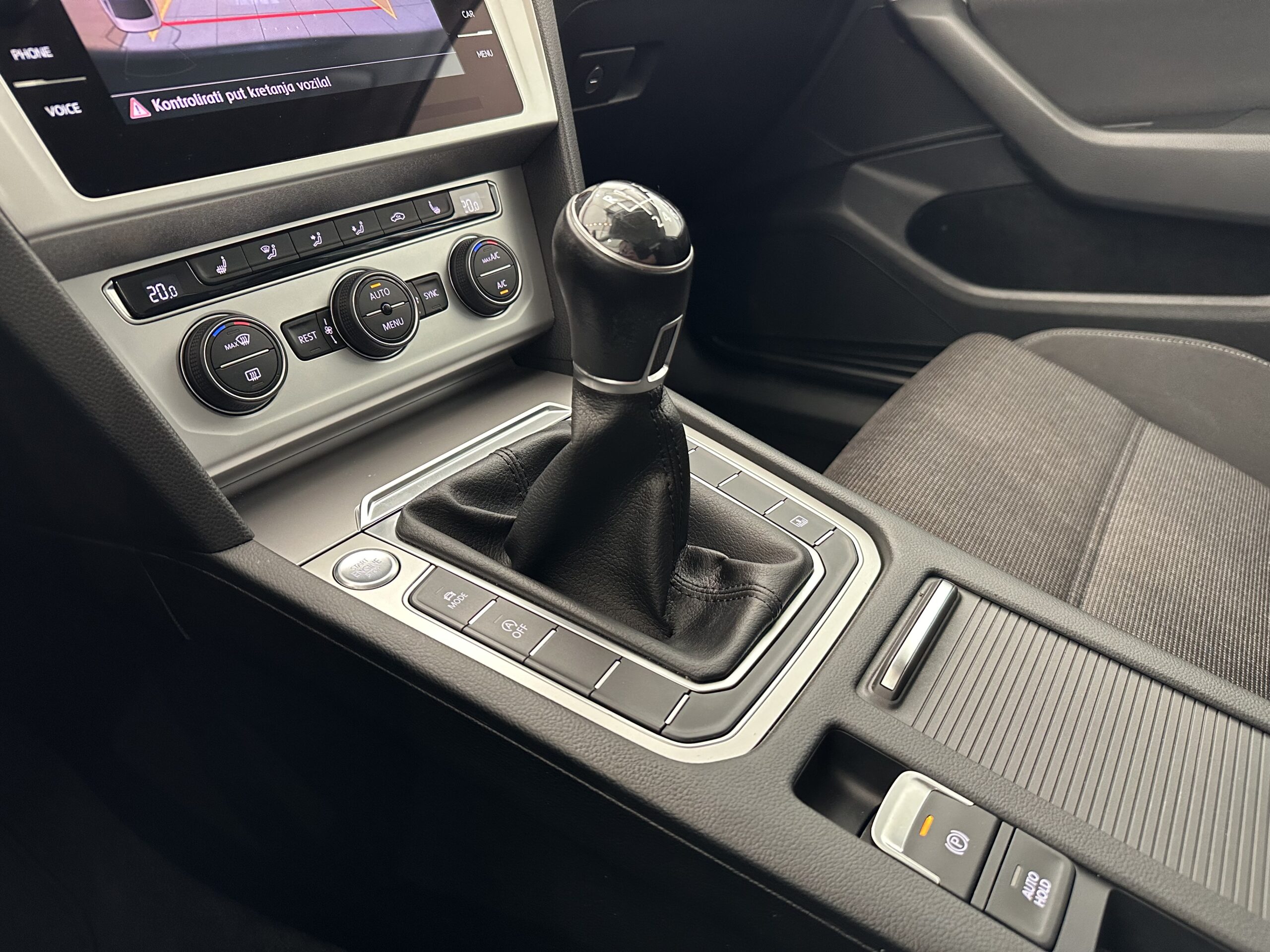 VW Passat 1,6 TDI - Slika 7