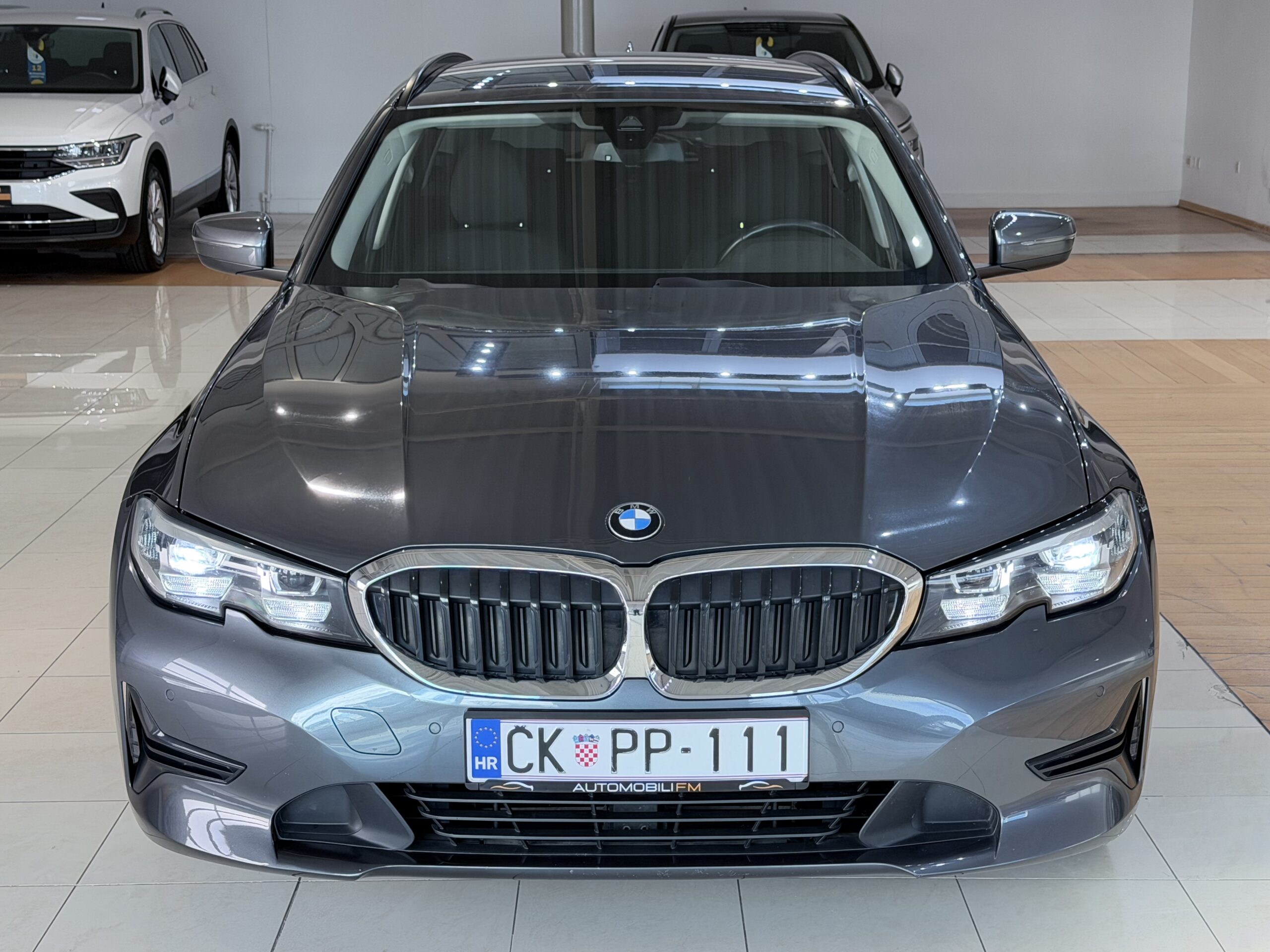BMW 320d Touring - Slika 3