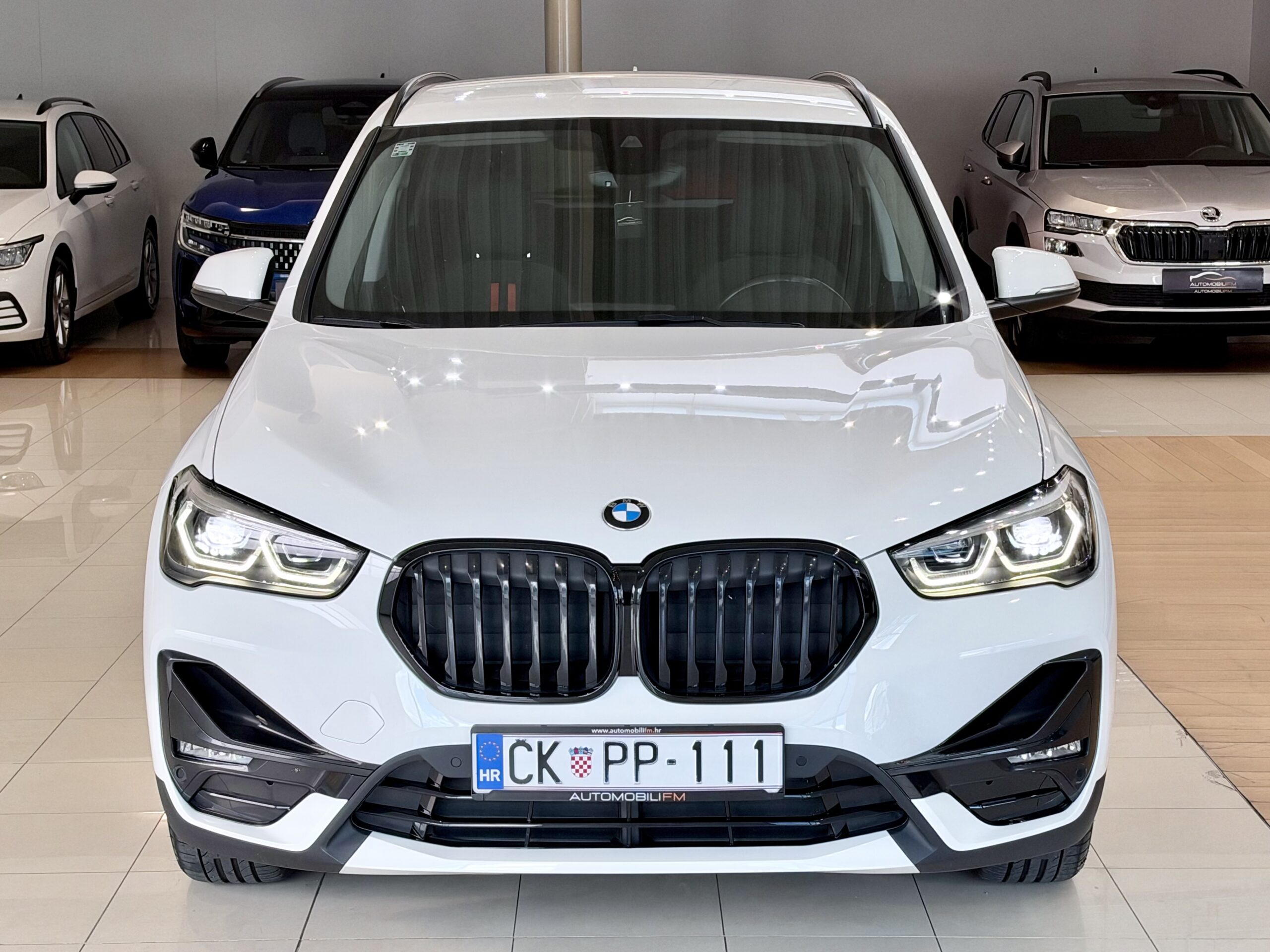 BMW X1 sDrive 18d Sport - Slika 3