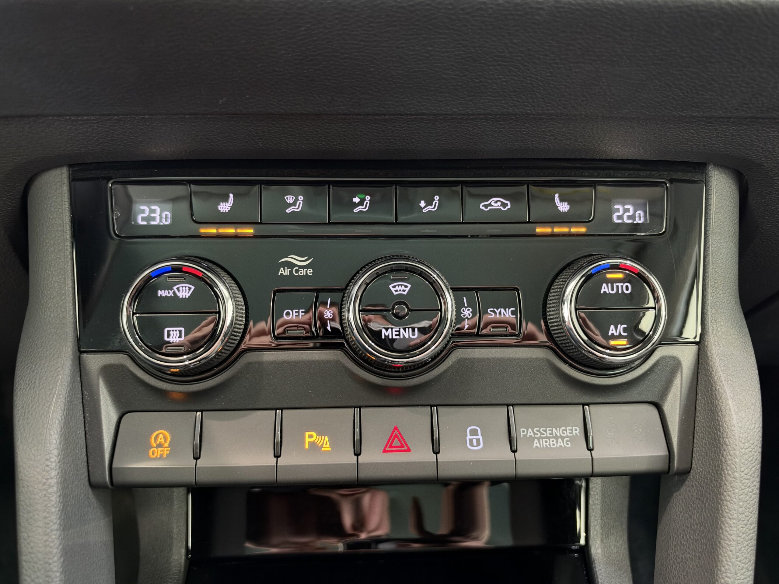 Škoda Karoq 1,5 TSI DSG - Slika 12