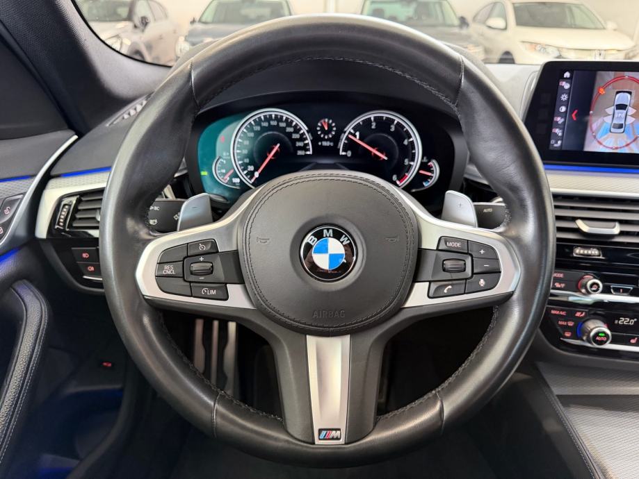 BMW G30 520d M Sport - Slika 7