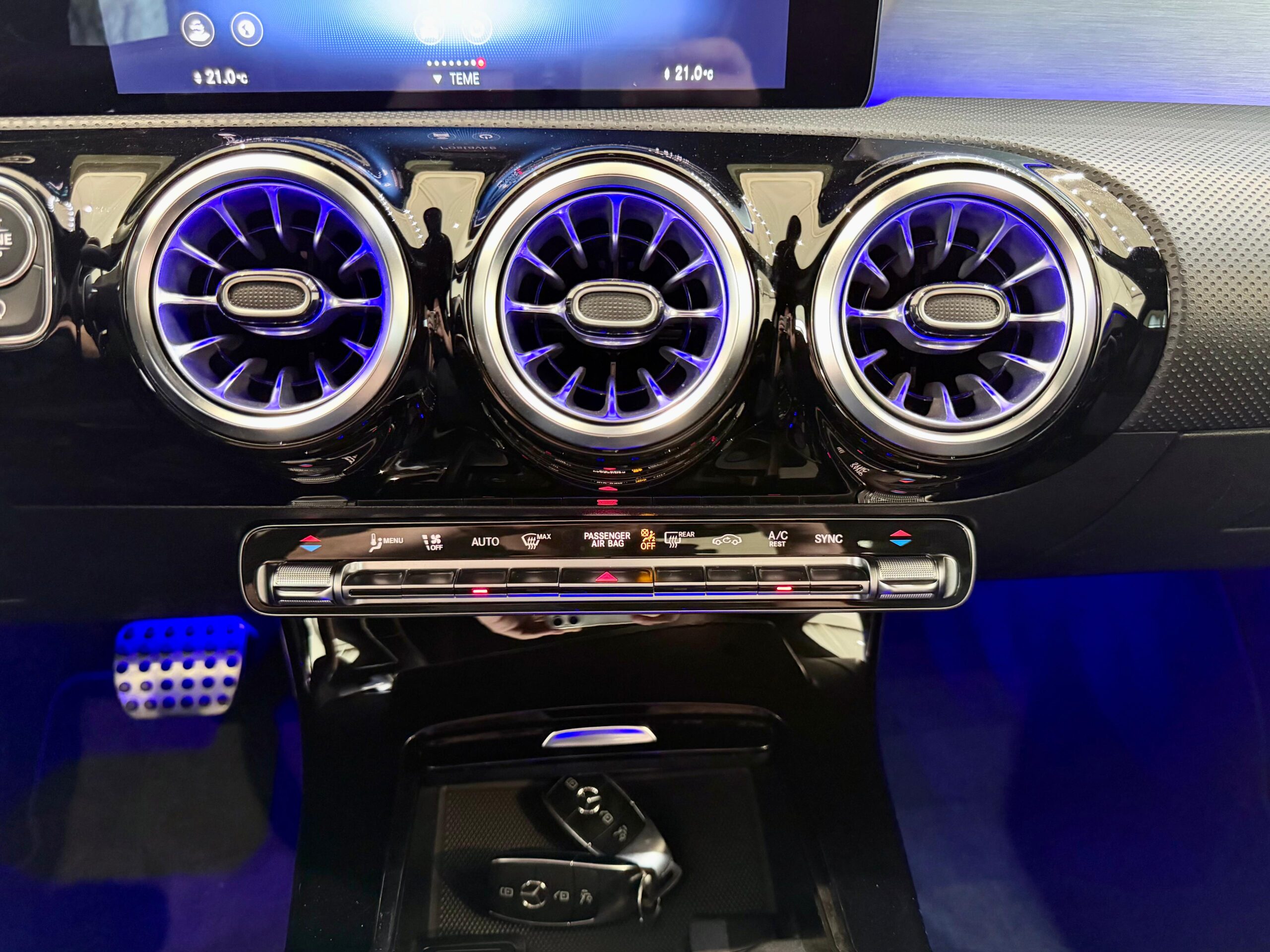 Mercedes-Benz CLA 200d - Slika 9