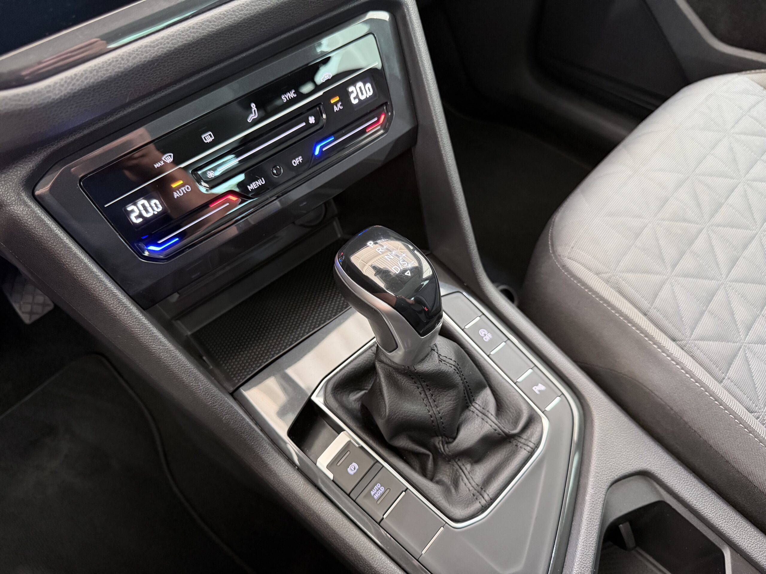 VW Tiguan 2,0 TDI DSG - Slika 7